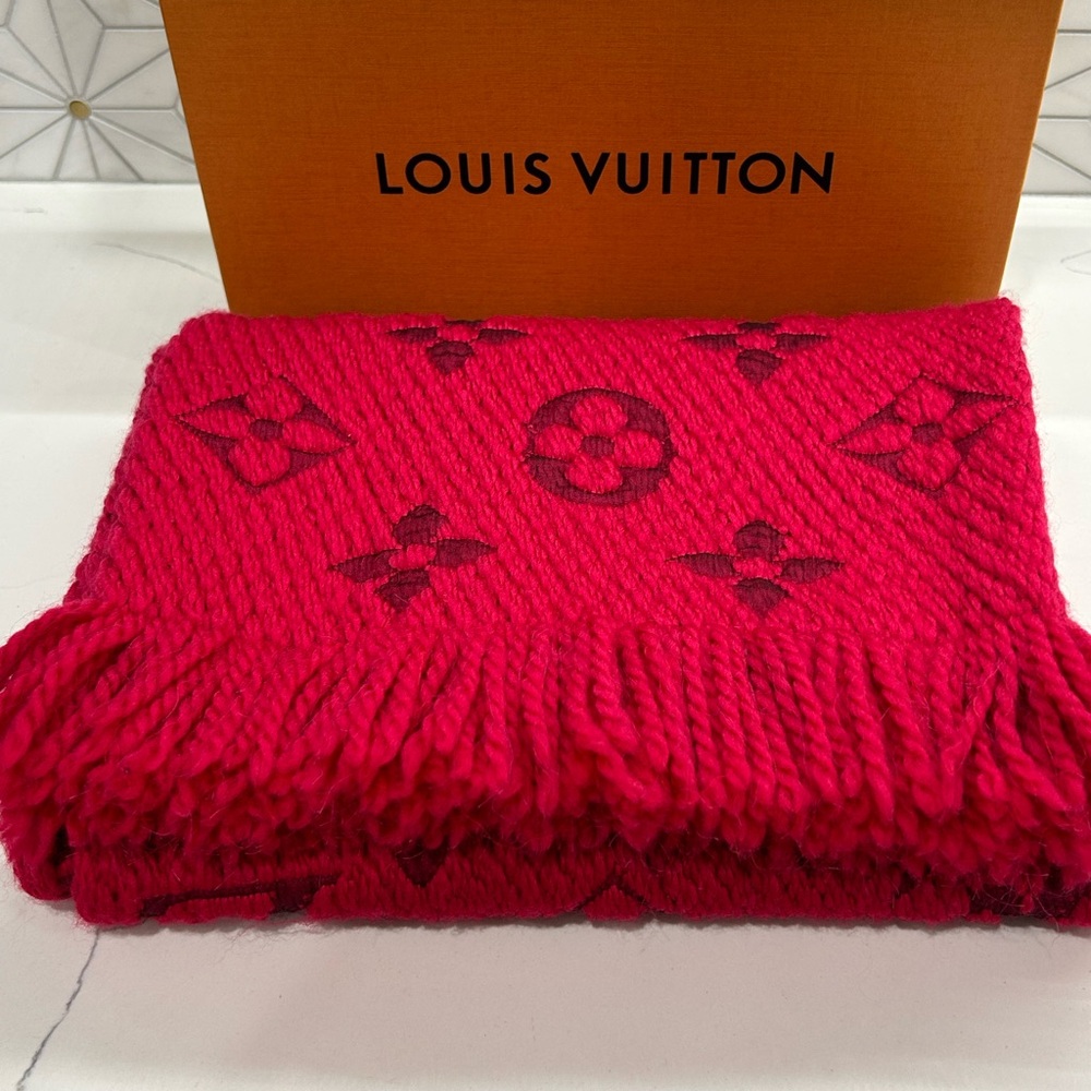 Louis Vuitton Red Wool Scarf logomania